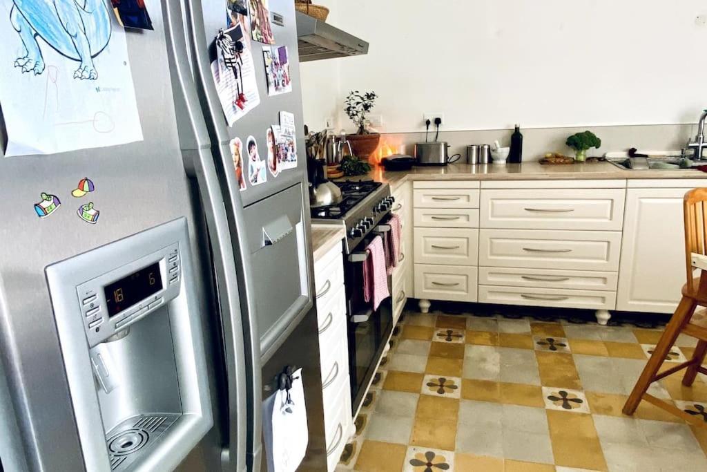 Free Breakfast, Pool, Spacious Aircon Hideaway Apartment Моста Екстериор снимка
