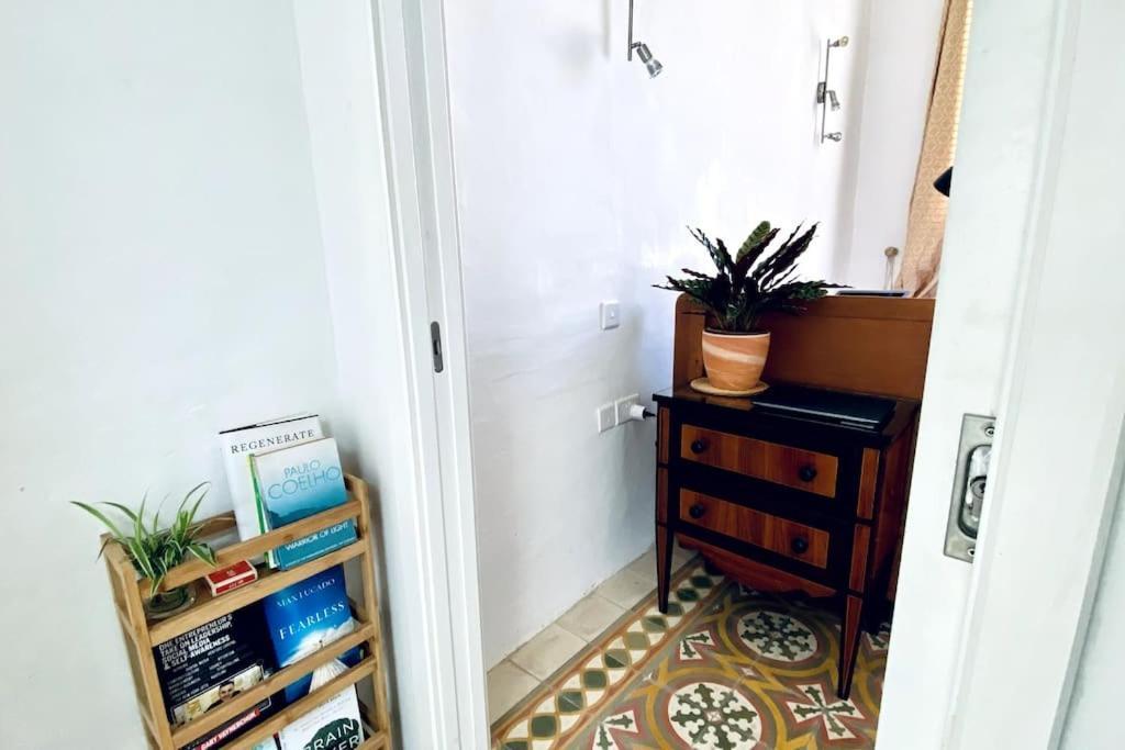 Free Breakfast, Pool, Spacious Aircon Hideaway Apartment Моста Екстериор снимка